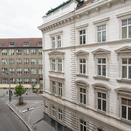 Royal Resort Apartments Urania Vienna Exterior photo