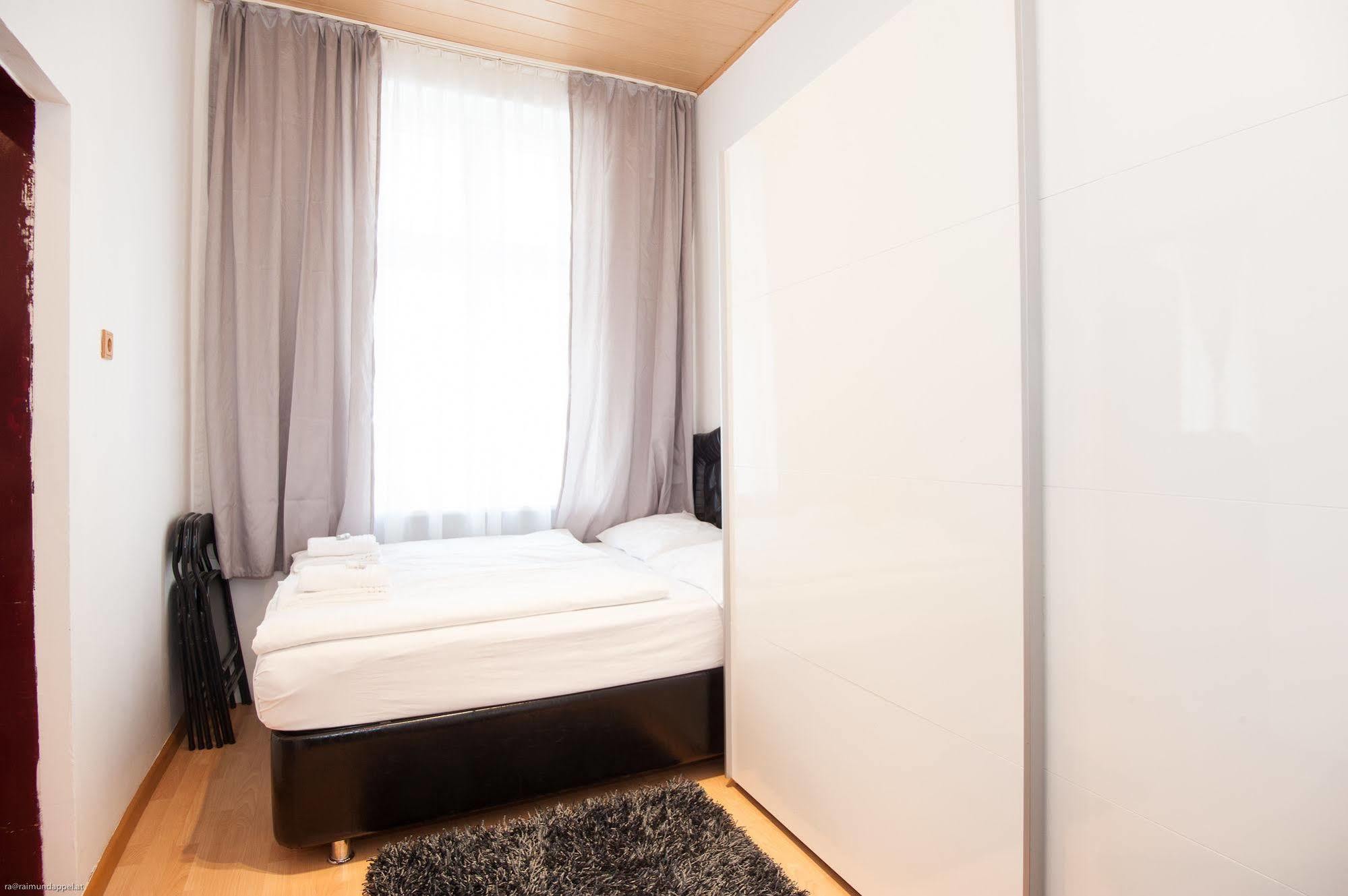 Royal Resort Apartments Urania Vienna Exterior photo